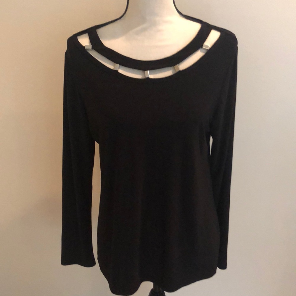 Tunic Top with Metal design cutouts Size Large